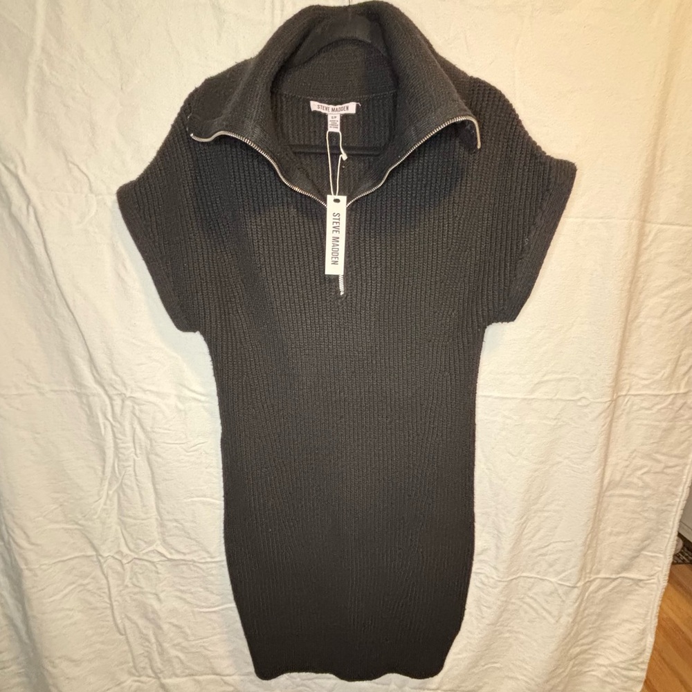 NWT Steve‎ Madden Black Short Sleeve Zipped Turtleneck Sweater Dress Size Sm